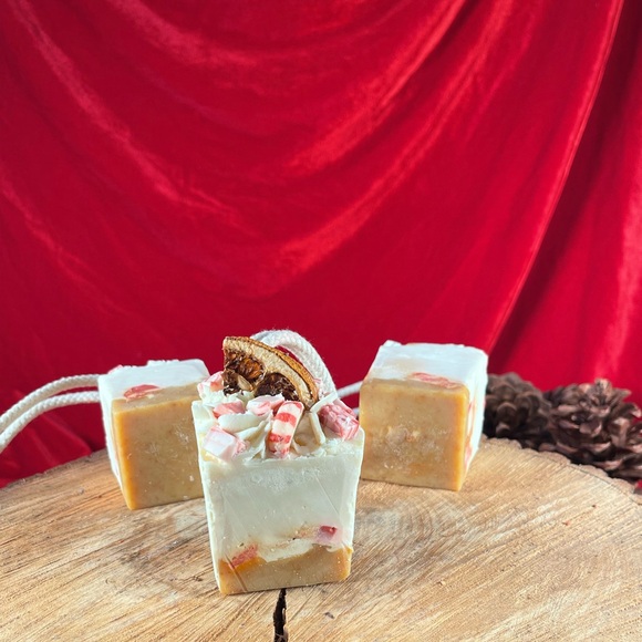 " Citron" Orange Peppermint Cake on a Rope Artisan Soap Bar - Picture 4 of 4